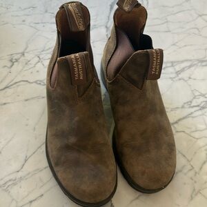 Blundstone’s - Youth size 51/2